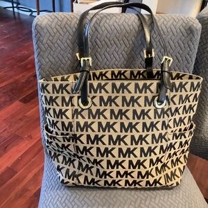 Fabric Michael Kors tote